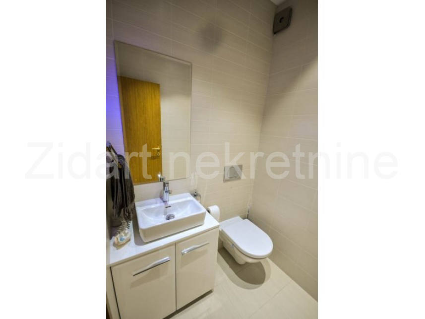 Квартира, 2476 м², 620 018$ — FAKTOR